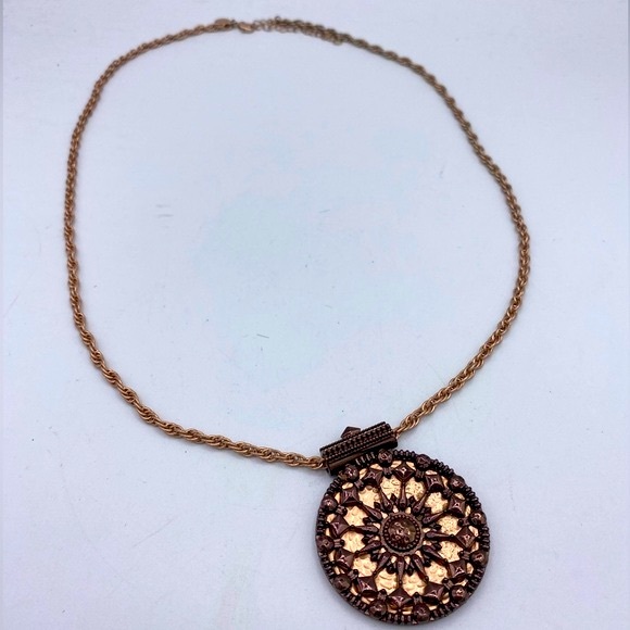 Heidi Klum Wildlife Round Pendant Necklace  Rose Good/Copper Tone Measures 28” - Picture 4 of 10